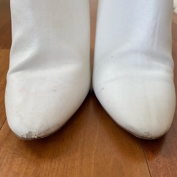 Qupid White Booties with Silver Block Heel - Picture 5 of 5